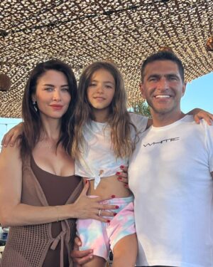 Nefise Karatay Instagram - Benim aşklarım iyi ki doğmuşsunuz iyi ki varsınız sizi sonsuz seviyorum!❤️🧿♾️ #mayam8yaşında