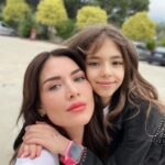 Nefise Karatay Instagram – Artık en iyi tatil arkadaşım olmuş durumda #Biblom🧿♥️ @ramadaresortkazdaglari  @ajansumb