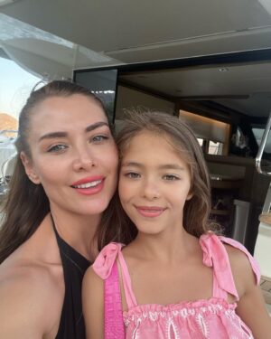 Nefise Karatay Instagram - Benim günışığım✨💫❤️🧿
#biblom