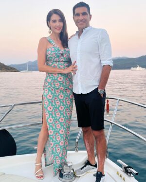 Nefise Karatay Instagram - Günün en güzel saati 💫✨