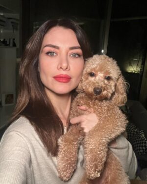 Nefise Karatay Instagram - #Miro Benim güzel oğlum❤️
Poz vermeyi sizden öğrenecek değiliz✌️
