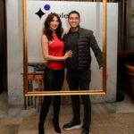 Nefise Karatay Instagram – Size mutluluğun resmini çizebiliriz❤️ @kolekt.app  #perdeninarkasındakiler