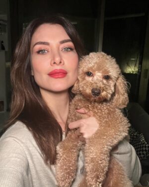 Nefise Karatay Instagram - #Miro Benim güzel oğlum❤️
Poz vermeyi sizden öğrenecek değiliz✌️