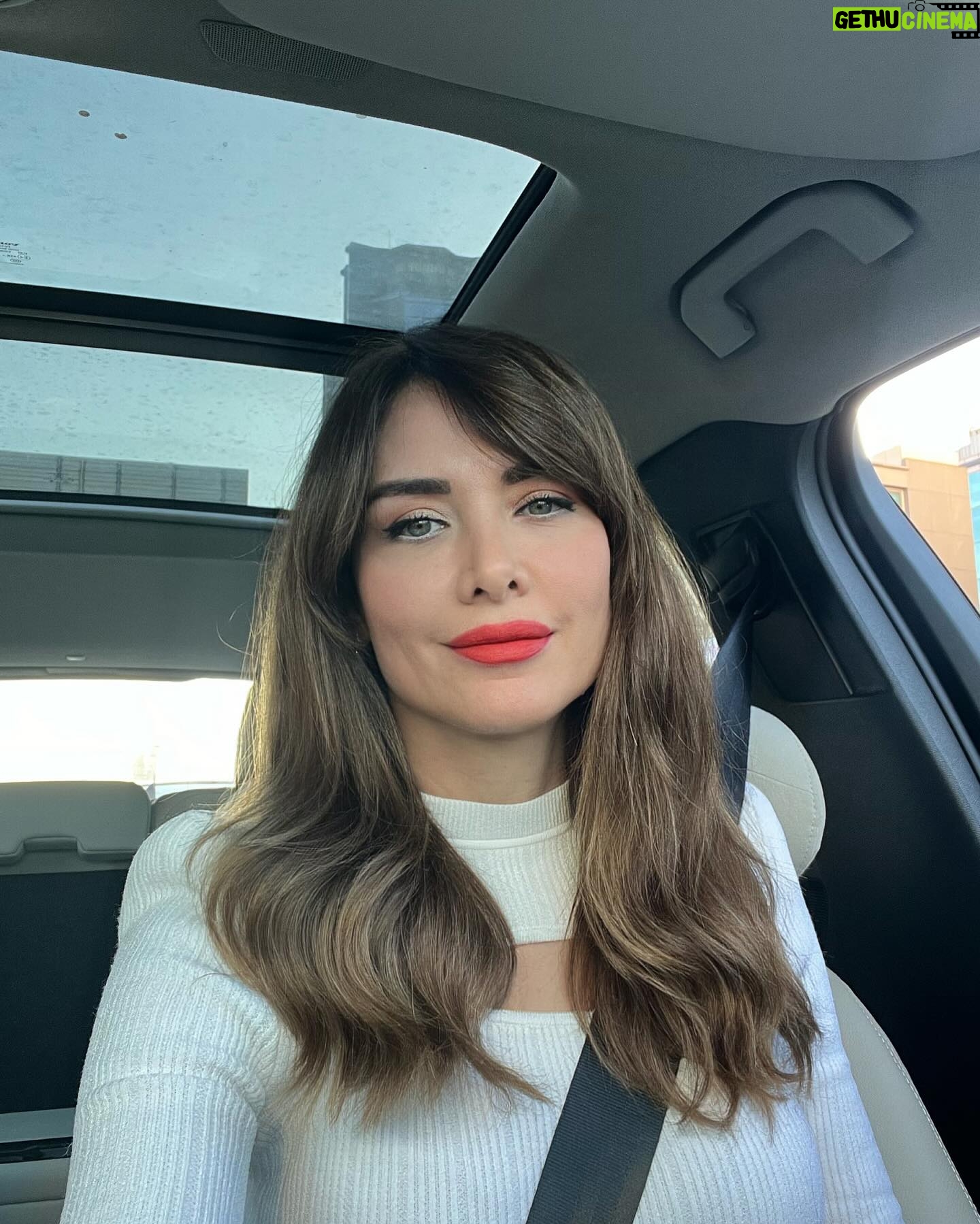 Nefise Karatay - 4.3K Likes - #autumn 🍁