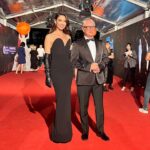 Nefise Karatay Instagram – 59.Antalya Altın Portakal Film Festivali ödül törenini mesleğine olan saygısını  ve başarısını hep takdir ettiğim canım arkadaşım @yektakopan ile birlikte sunduk.Altın Portakal Film Festivalinde yarışanları ve kazananları tebrik ediyorum ve festivale emeği geçen herkese çok teşekkür ediyorum.