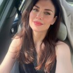 Nefise Karatay Instagram – Gülümsemeye biraz zaman ayırın ☺️ 
Take A Little Time To Smile..