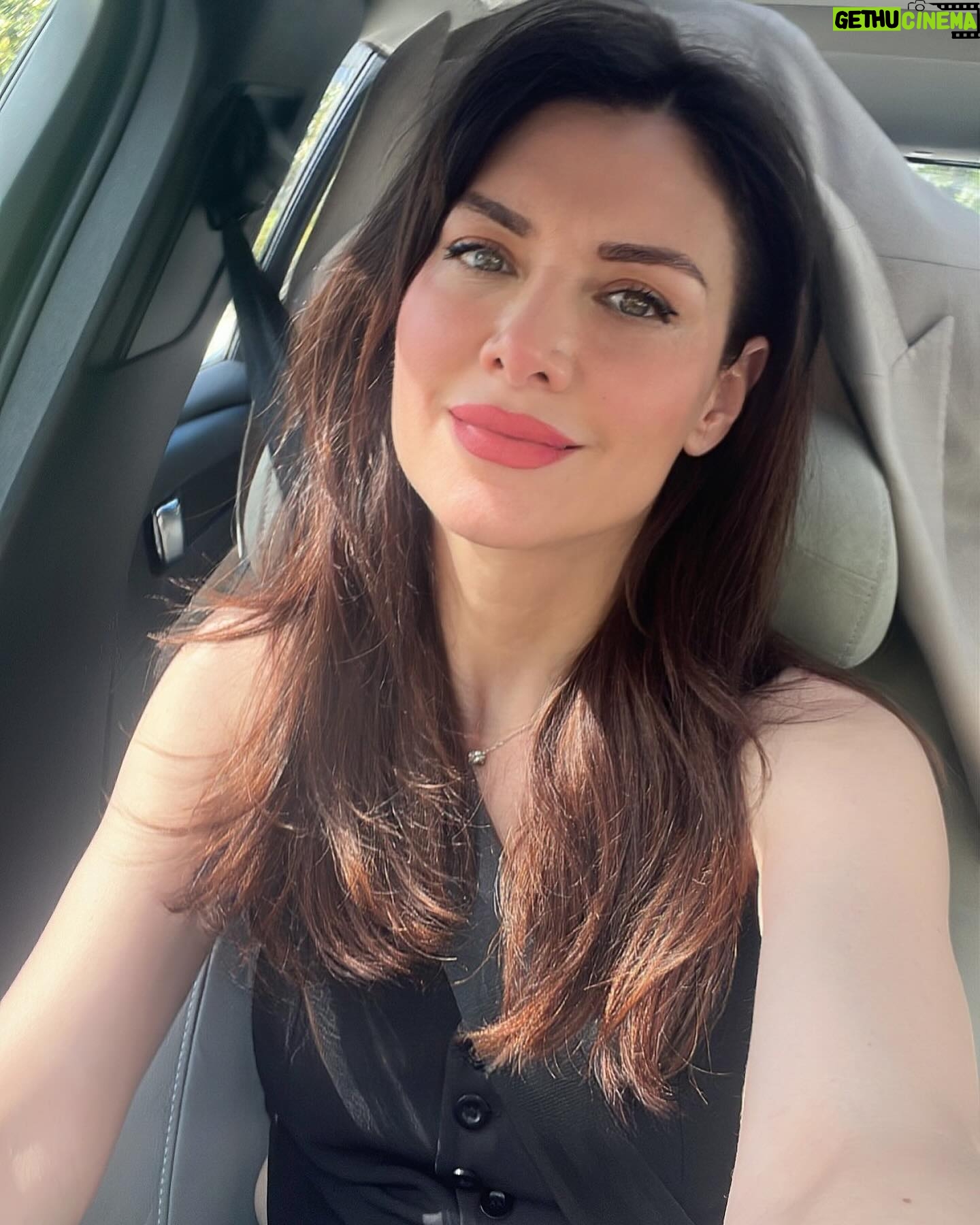 Nefise Karatay - 5K Likes - Gülümsemeye biraz zaman ayırın ☺️
Take A Little Time To Smile..