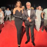 Nefise Karatay Instagram – 59.Antalya Altın Portakal Film Festivali ödül törenini mesleğine olan saygısını  ve başarısını hep takdir ettiğim canım arkadaşım @yektakopan ile birlikte sunduk.Altın Portakal Film Festivalinde yarışanları ve kazananları tebrik ediyorum ve festivale emeği geçen herkese çok teşekkür ediyorum.