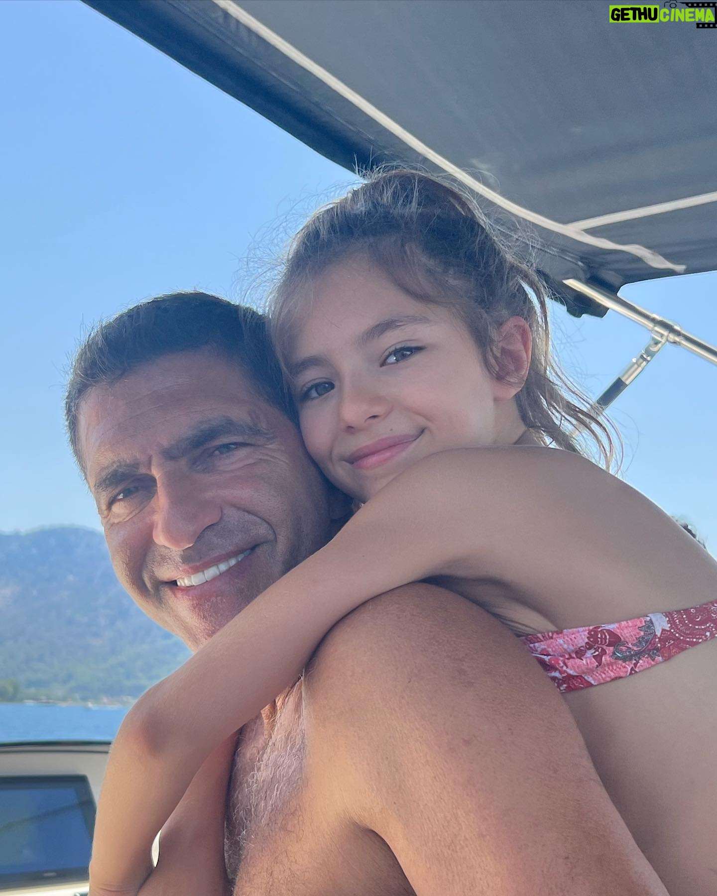 Nefise Karatay - 7.3K Likes - Benim aşklarım iyi ki doğmuşsunuz iyi ki varsınız sizi sonsuz seviyorum!❤️🧿♾️ #mayam8yaşında