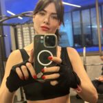 Nefise Karatay Instagram - Şu ara bu salonda yaşıyorum diyebilirim✌️👊🏻 Hepimiz için güzel bir hafta sonu olsun✨✨
