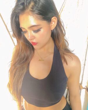 Neha Amandeep Instagram - Miss me yet ? 
.
.
.
.
.
.
.
.
.
.
.
.

#likes #blckoutfit #ootd #fashion #love #instagood #instagram #photooftheday #photography #bhfyp #instalike #instadaily  #picoftheday #fashion #beautiful #me #followers #smile