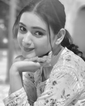 Neha Solanki Instagram - 🌸