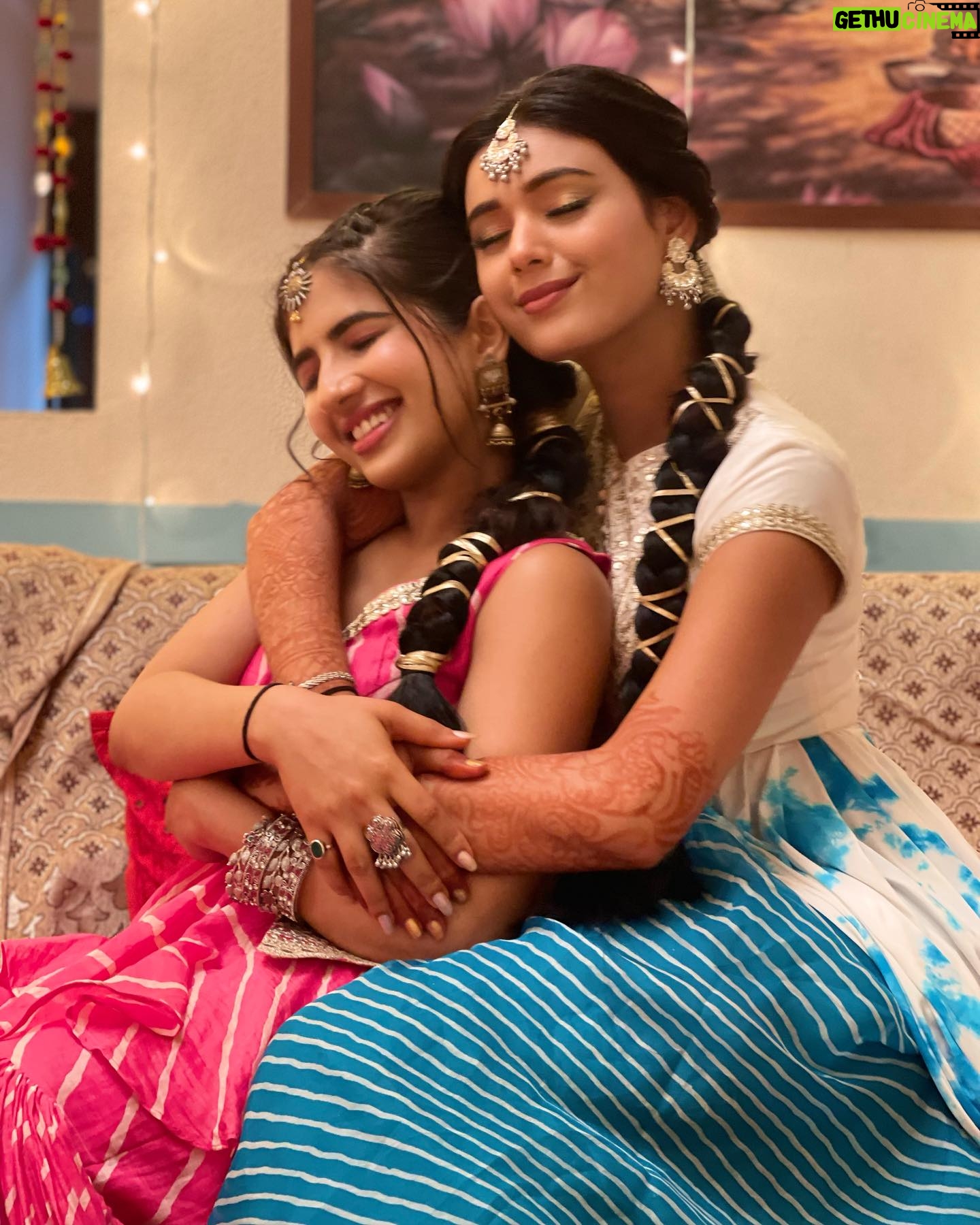 Neha Solanki - 20.2K Likes - We may fight and argue, but we also create the best memories.
Sisterās love š¤šš©µ#Titli & #hiral
Do not forget to watch our khatta meetha bond only on Titliš¦ #starplus #disneyplushotstar
____________
ā
ā
ā
ā
#nishisinghofficial #nehasolanki #actorslife #sisterlove #siblings