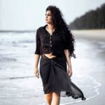 Neha Saxena Instagram - Sea and sunshine☀️ @nehasaxenaofficial #nehasaxena #nehasaxenateam