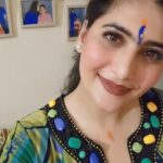 Neha Saxena Instagram - Choose those who bring Love, Peace, Happiness to your Soul ❤️ friend circle which makes u feel alive , makes you laugh the loudest even on ur darkest days ❤️🤗 life is too short to live with regrets and pain .Celebrate life Celebrate your existence in this beautiful world ❤️🧿💫 You deserve to be HAPPY ❤️🤗Take care lovelies❤️ @nehasaxenaofficial #nehasaxena #godsblessedchild😇 #artist #instagram #instapost #reels #saturday #earlymorning #16th #march #iloveuall #godblessusall #gratitude #forever #jaimatadi #omsairam🙏 #om 🙏🕉🔱🛕🚩❤️🧿💫
