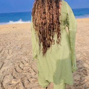 Neha Saxena Instagram - पुराने गाने , समुद्र की लहरें , हवा में लहराती जुल्फें , एकांत में बोली गई कविताएं , खूबसूरती का लुफ्त उठाती नमकीन हवाएं ❤️ 🎼🎵🎶🎧

I find peace in such places. 🌊🏞🌳

Last week, on my way to Trivandrum airport, I took a quick stop at Shankumugham Beach, and it was indeed breathtaking. Nothing can beat the beauty of nature. Thanks to Driver Anna for capturing this beautiful video ❤️ Explore the world before you run out of time and age. Live in the moment, because tomorrow is never promised. Even if you have to do it alone, do it for your own happiness and well-being. You deserve to be happy, my dear friend. 🤗❤️

@nehasaxenaofficial @teamnehasaxena
nehasaxena #godsblessedchild😇
#art #artist #southindianactress #indian #cinema #kannada #tamil #telugu #malayalam #tulu #hindi #oldsongs #beach #trivandrum #shankumugham
#shangumugham #tourist #destination #kerala #godsowncountry
#trendingpost #trendingreels #trendingsongs #trending #instagram #reels #instagood #gratitude forever iloveuall godblessusall jaimatadi omsairam Om 🙏🛕📿🌄🕉🧿🧿🧿🕉❤️🥰