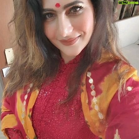 Neha Saxena Instagram - Patience and Silence is the Answer to many things in life .Everything doesn't deserve your reaction ❤️🤗✨️ @nehasaxenaofficial #nehasaxena ✨️❤️🧿 #godsblessedchild😇 #art #artist #southindianactress #indiancinema ##audiencelovesupportandblessings #godsgrace #instagood #instagram #reels #instadaily #reelitfeelit #isaywhatifeel #beinghonest #iloveuall #godblessusall #gratitude #forever #jaimatadi #om #omsairam🙏 🕉🔱🛕🕉♾️🧿❤️❤️❤️🛕🔱🕉✨️♾️