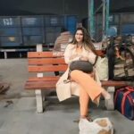 Neha Saxena Instagram - Being Simple & Genuine at heart is more precious then being Simple at dressing ❤️ Your character defines you not your clothes or status ❤️🤗✨️💫 Have a beautiful day lovely people ❤️🤗😘💐 @nehasaxenaofficial #nehasaxena #godsblessedchild😇 #art #artist #solo #traveller #throwback #video #vaishnodevi #travel #jammu #explore #world #lifeisbeautiful #livelovelaugh #gratitude #forever #iloveuall #GodBlessUsAll #jaimatadi #omsairam #om 🙏🕉🔱🛕💐🧿❤️❤️