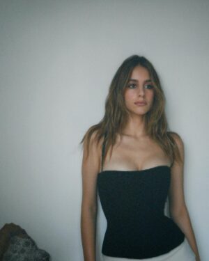 Nell Verlaque Instagram - 
