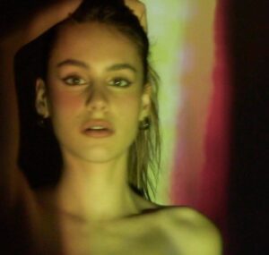 Nell Verlaque Instagram - •CHINATOWN• out 2/29