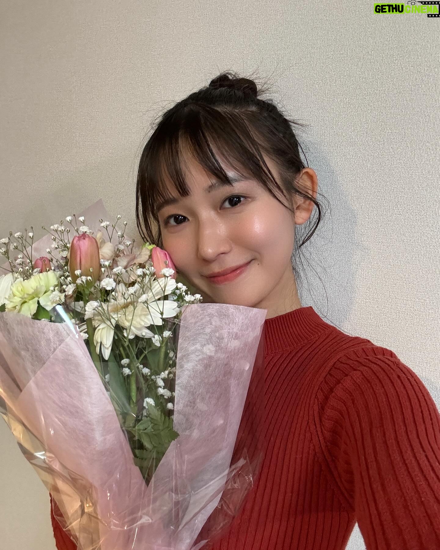 Nene Shida Instagram - ๐ ใใธใใฌใใใใใพใใใฌใใใคใใใญใฌใผใซใๆจๅนดๅบฆใใใฃใฆๅๆฅญใจใชใใพใใ๐ ใใใใฃใใไปฒ่ฏใใชใฃใในใฟใใใใใใกใๅใ
ใใๅคงๅฅฝใใชใใใพใใใฌใใจใใคใใคใใใฎใฏๆฒใใใงใ๐ข ใงใใๅๅใใซ๏ผใใใใใใไปไบ็ถใใฆใใพใไธ็ทใซใไปไบๅบๆฅใพใใใใซ๐ญ ใคใใใญใฌใผใซใใใฃใใใซๅคใใฎไบบใซ็ฅใฃใฆใใใใใใจใใ็งใฎๅคงๅใชๆใๅบใงใใๅฌใใๆๆณใซใใคใใใคใใคใใฆใพใใโบ๏ธ๐ซถ๐ปใใใใจใใใใใพใใ ใใใใใฆ3ๅนด้ใใใใใจใใใใใพใใ๐