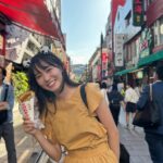 Nene Shida Instagram - 🐼 お仕事終わりにマネージャーさんと横浜中華街へ✨ パンダの耳もゲットして存分に楽しんできた☺︎ 焼き小籠包と台湾ねぎクレープと台湾かき氷食べた🤤 @limue_official のセットアップ🫶🏻 セットアップって色んな着こなしできるから、これからの季節が楽しみ‼︎ #limue