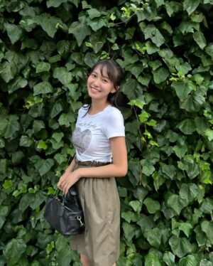 Nene Shida Instagram - 🤎
妹からの誕生日プレゼントで貰ったTシャツ😘
ハートが描かれているので両想い確定です。