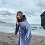 Nene Shida Instagram - 見てくれたかな？👀💓 5月24日(金)発売の『FRIDAY』にて 表紙&巻頭グラビアを務めさせていただきました✨ 合併号なのでまだまだ発売期間中‼︎💭 ゲットしてくれたら嬉しいです🥰 感想待ってます☺︎
