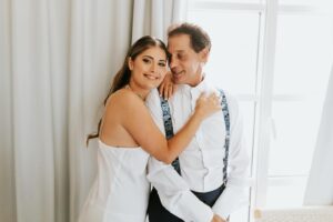 Nerea Camacho Instagram - Feliz día del padre.💙 
Que suerte tengo de tenerte como padre, 
eres mi persona favorita y mi gran debilidad. Me faltan vidas para agradecerte todo lo que haces por nosotras. Te amooo infinitoooo 💙