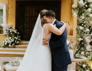 Nerea Camacho Instagram - 3 meses de Marido y Mujer 🤍 del Sí más rotundo y sincero. 

Te amo vida 🤍