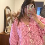 Nerea Camacho Instagram - 🩷 como es de bonita esta blusa 🩷 @shop.joy.pt