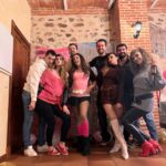 Nerea Camacho Instagram - Finde con amigos, fiesta de lo peor de los dos mil y comer rico💥😍🤍