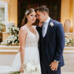 Nerea Camacho Instagram - Teníamos mil ganas de enseñaros la boda de @nerea_camachoo y @gonvelasco este verano en Almería♥️ Una boda súper especial diseñada al detalle, donde los tonos relajados y líneas limpias cobraban junto a ellos todo el protagonismo✨ 📸 @miguel_frias_