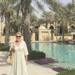 Nergis Kumbasar Instagram - @ooroyalmirage 🌴