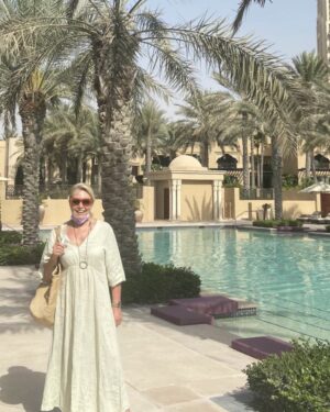 Nergis Kumbasar Instagram - @ooroyalmirage 🌴