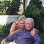 Nergis Kumbasar Instagram - Canım babam @prof.dr.abidin.kumbasar başta olmak üzere tüm babaların babalar gününü kutluyorum❤️🧿🌸🍀🙏🏻