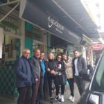 Nergis Kumbasar Instagram - #eteklervepantolonlar oyunumuzun 60. kez sahnelenmesini Bursa Cemal Cemil Usta da iskender kebapla kutluyoruz👌🍀🌈🍀🙏🏻