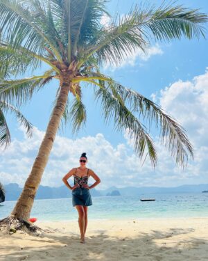 Neroli Meadows Instagram - Palm trees = joy. 

El Nido, Philippines