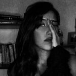 Neslihan Arslan Instagram - - Sol profil. - Kısmen sağ profil, puslu. - O dizi çok iyiydi. 🤙🏿
