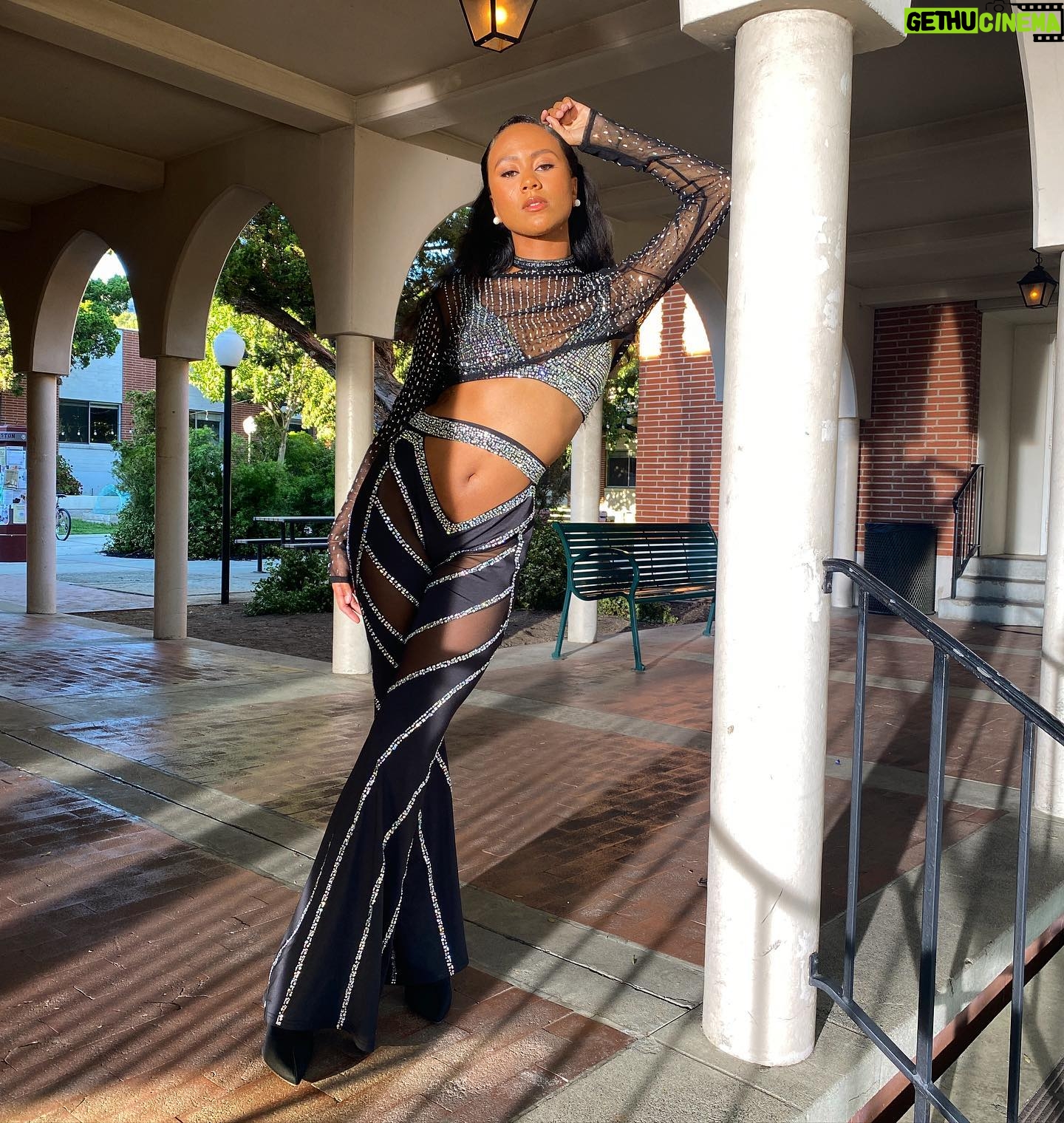Netta Walker - 13.4K Likes - it’s giving season 2 airs on 10/10