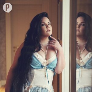 Netta Instagram - פנאי פלוס אמרו לי שאני הרווקה הנחשקת של 2023 אז שמתי עקבים ועשיתי שער של חמודה .

תודה לפנאי פלוס על הבחירה וליוני פרוים על ראיון רגיש כנה ומשעשע .
תודה ל ערן לוי צילומים רכים וענניים🌥️
@yonifroim 
@pnaiplus 
@levieran88 

אין עדינה ממניייי

צוות של השמחות 
👗 @itay_bezaleli 
💇‍♀️ @avimalka1 
💄 @mattansabag 
💅 @bengalrih