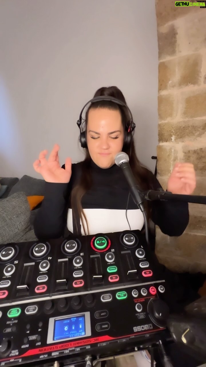 Netta - 8.5K Likes - אזזזזז
כנראה שהגיע הזמן להכיר…
תכירו את אלון🐔🩰