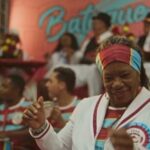 Neusa Borges Instagram – E hoje a gente se despede do #verão, mas continuamos firmes e fortes com ENCANTADO’S 2ª Temporada…..e qual episódio a Tia Ambrosia está sacudindo o ombrinho? 

🎥 Globoplay 

#neusaborges 
#encantados
#tiaambrosia