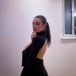 Neva Leoni Instagram - Un weekend di vestiti nuovi e torte di compleanno 🎂 …e bullismo su simba✨✨