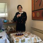 Neva Leoni Instagram – Un weekend di vestiti nuovi e torte di compleanno 🎂 
…e bullismo su simba✨✨
