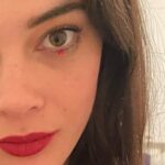 Neva Leoni Instagram - ✨2024✨ Con le persone giuste la parola “fine” non esiste. Nemmeno la parola “sobrio”. E nemmeno “desossiribonucleico”. Buon anno♥️