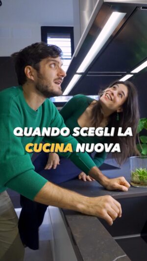 Neva Leoni Instagram - Tanti buoni propositi ma poi restiamo i soliti inetti in cucina. Grazie però a @bellocchioarredamenti che ce l’ha messa tutta e ci ha fatto una cucina molto più bella dei piatti che cuciniamo!

#coppia #cucina #supplied