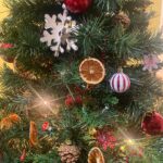 Neva Leoni Instagram - Riassunto di una settimana da infermierina per un meraviglioso uomo febbricitante ♥️🤒 (Ho messo le arance sull’albero)