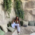 Neverly Paris Instagram - Come with me fly you out to Greece 🇬🇷