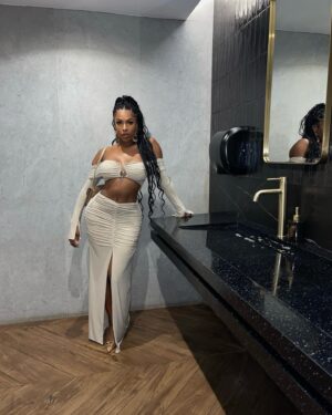 Neverly Paris Instagram - About last night 🇸🇳
